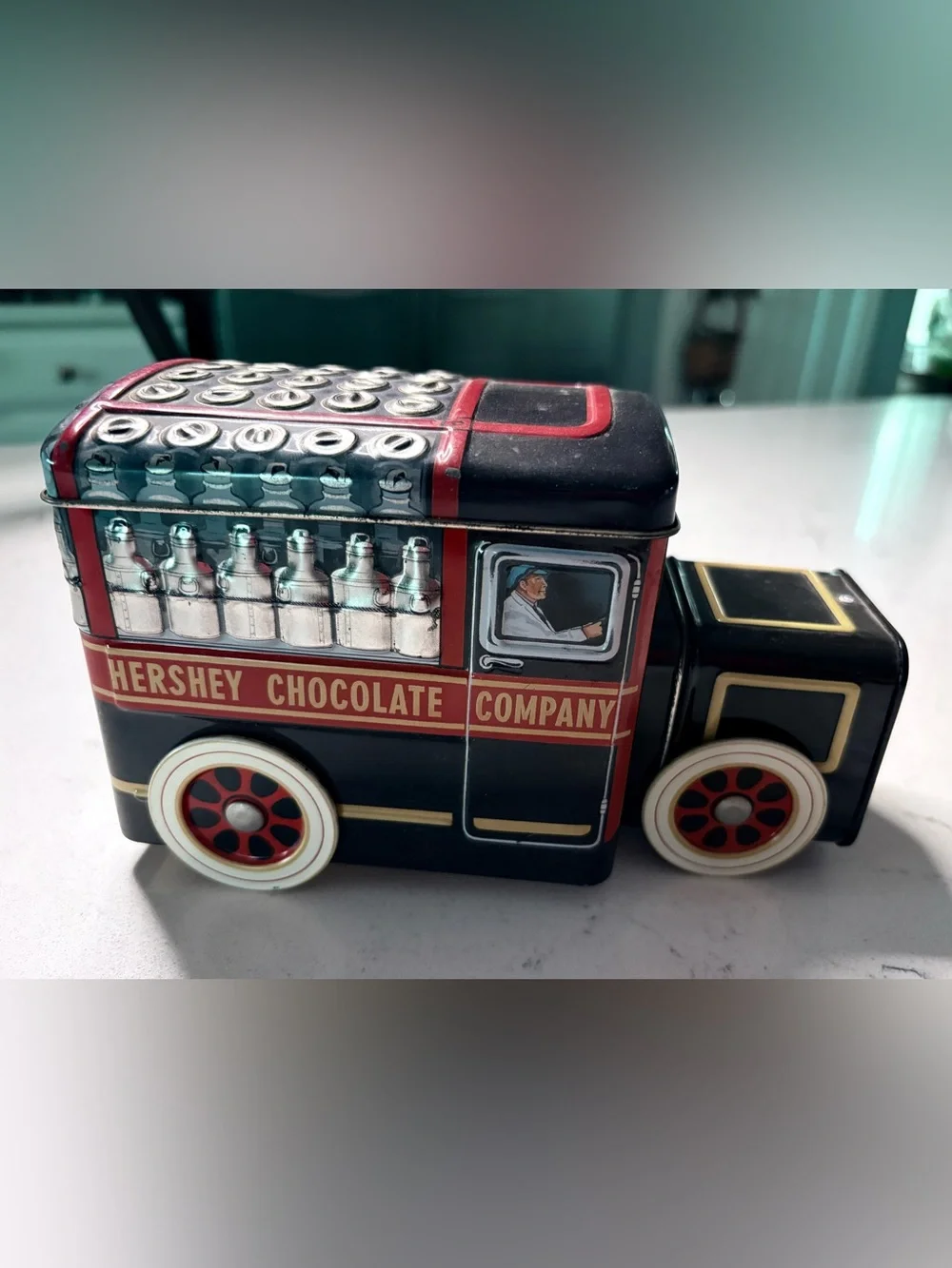 Vintage Hersheys Chocolate Company 2000 Tin